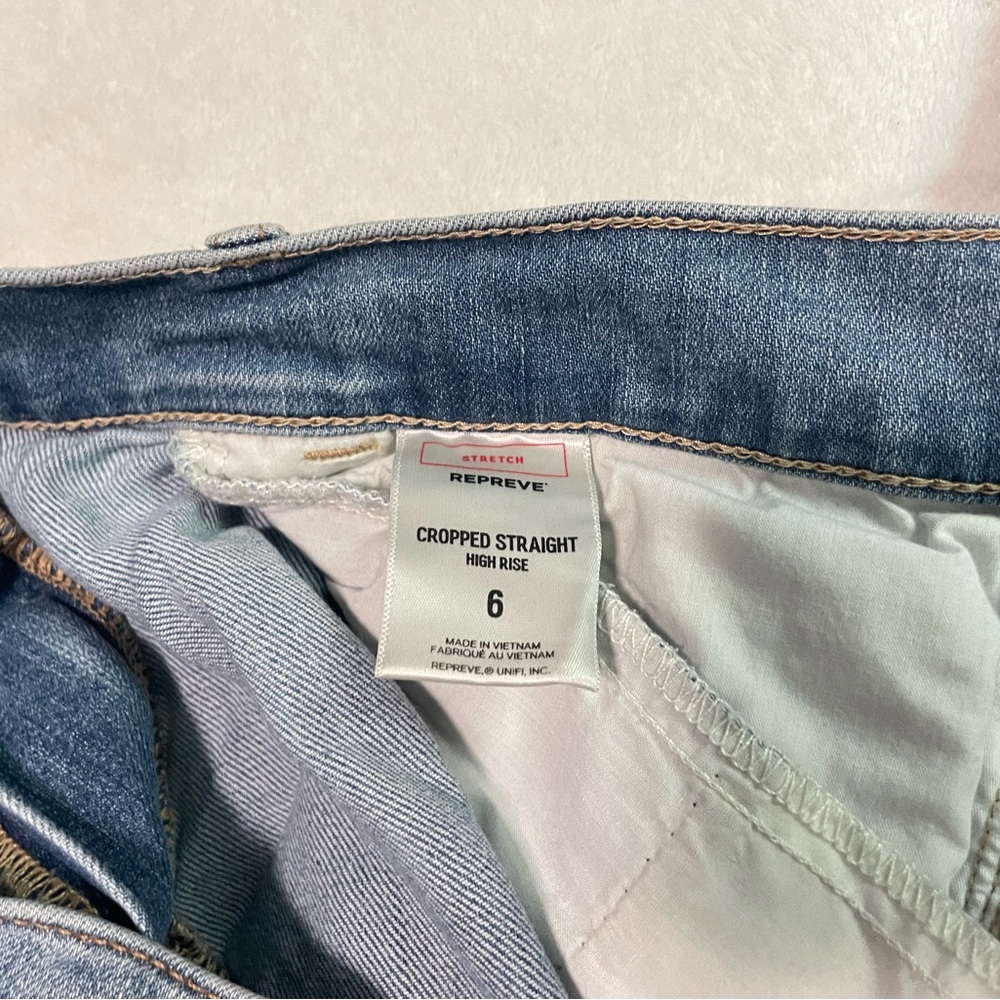 Express Light Wash Ripped Jeans - Picture 5 of 5